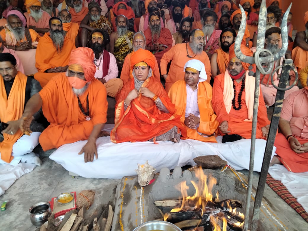 महिला बाल विकास राज्यमंत्री ने किया मुख्यमंत्री के स्वास्थ्य लाभ की कामना के साथ हवनयज्ञ