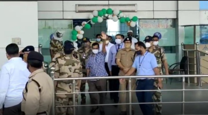 -सीएम केजरीवाल पहुँचे देहरादून , कर्नल अजय कोठियाल पर दिखा केजरीवाल का भरोसा