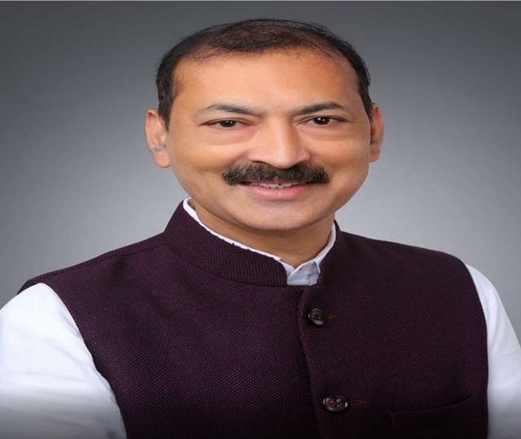 इन विधायक जी का वीडियो सोशल मीडिया में जमकर हो रहा वायरल ये है मामला