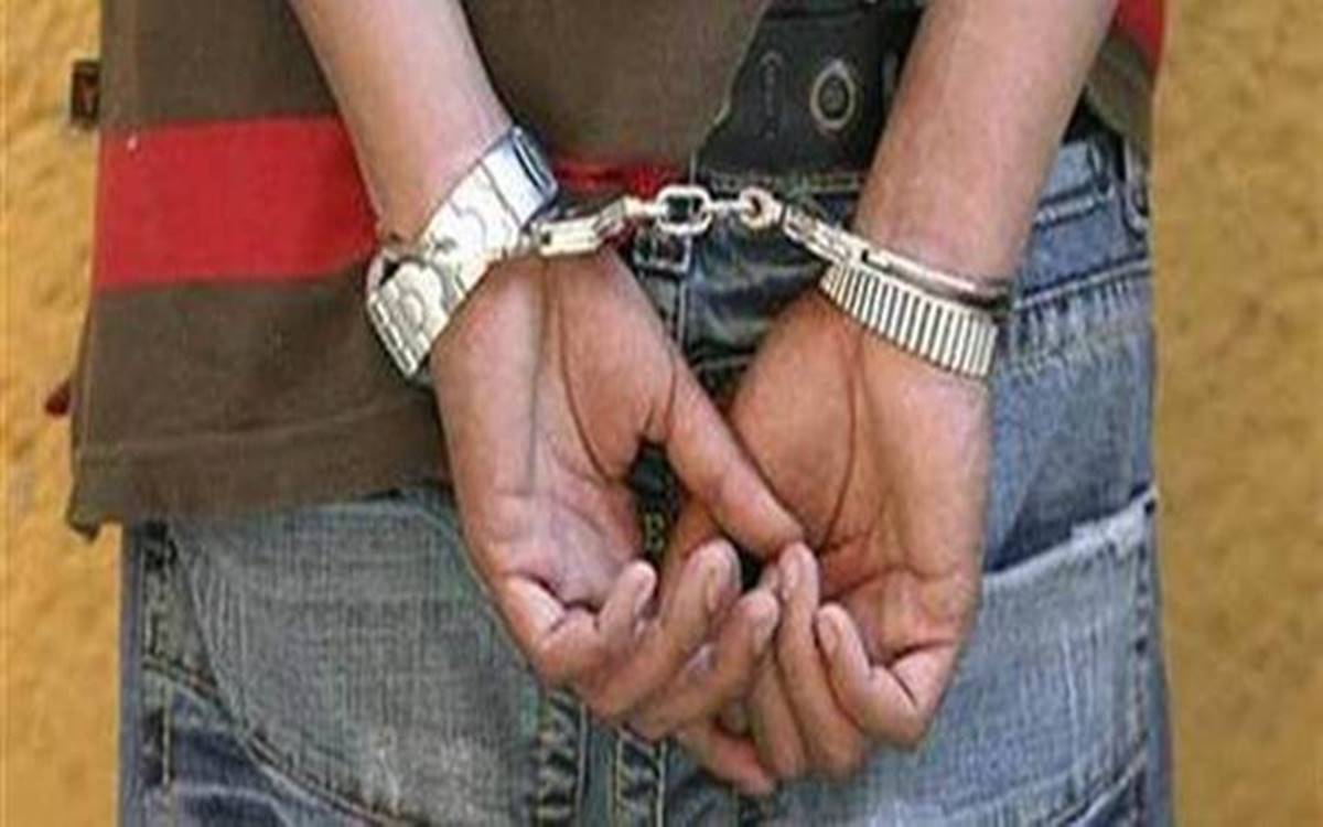 उतराखंड. श्रीनगर कोतवाली पुलिस लगातार नशामुक्त अभियान के तहत श्रीनगर शहर में नशा बेच रहे तस्करों की गिरफ्तारी