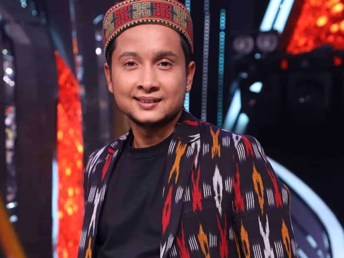 उतराखंड. इंडियन आइडल 12 के विजेता मशहूर गायक पवनदीप राजन के गांव चौकी को पंजाब नेशनल बैंक ने गोद ले लिया है पूरी खबर पढ़ें ।