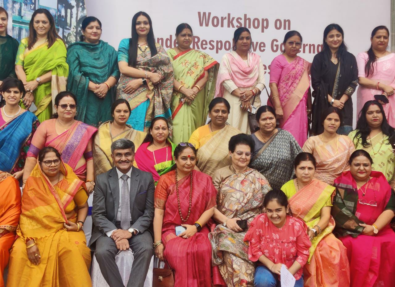 धर्मशाला( हिमाचल प्रदेश) में तीन दिवसीय लैंगिक समानता विषय पर अयोजित महिला विधायक सम्मेलन का शुभारंभ उत्तर प्रदेश की राज्यपाल आनंदी बेन पटेल ने बतौर मुख्यातिथि वर्चुअल रुप से जुड़ कर किया|