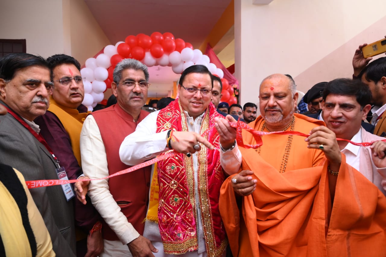 मुख्यमंत्री   पुष्कर सिंह धामी ने रविवार को नन्द विहार, रुड़की, हरिद्वार स्थिति जीवनदीप आश्रम में जीवनदीप एकेडमी गुरुकुलम विद्यालय के वार्षिक उत्सव  में प्रतिभाग किया। इस अवसर पर मुख्यमंत्री   धामी ने बाल गुरुकुलम का उद्घाटन किया