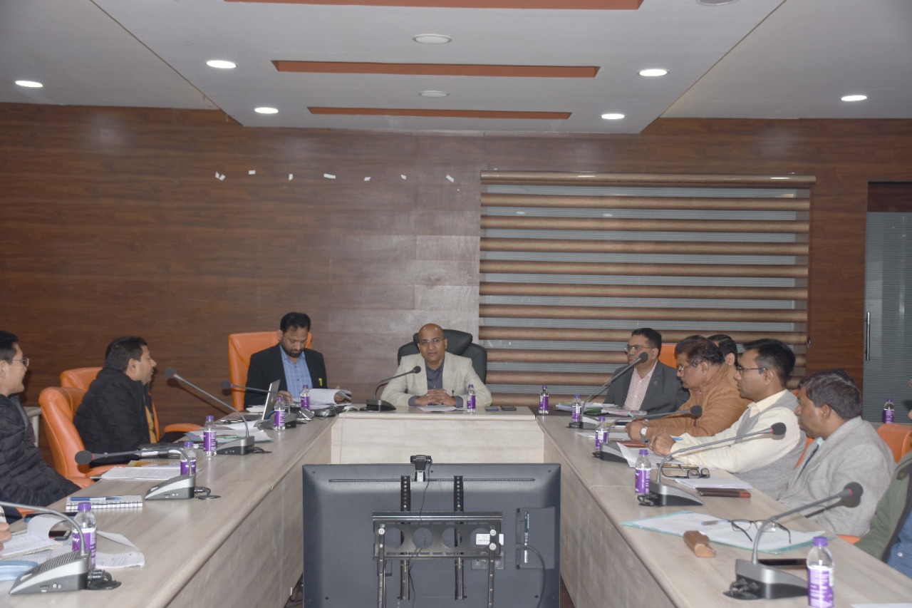 उत्तराखंड : प्रशासन द्वारा शीतलहर से आम जनमानस के बचाव के लिए हर संभव व्यवस्थाएं सुनिश्चित की जा रही है। प्रत्येक जनपद को शीतलहर से बचाव हेतु आवश्यक व्यवस्थाएं जुटाने हेतु 10 लाख रूपये का अतिरिक्त बजट दिया जा रहा है