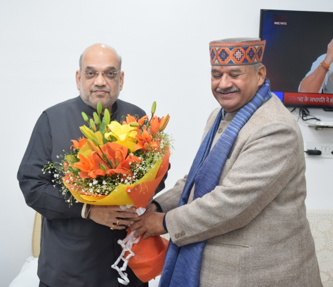 गृह मंत्री अमित शाह से सैनिक कल्याण मंत्री गणेश जोशी नें चमोली, उत्तरकाशी, चम्पावत, पिथौरागढ एवं उधमसिंहनगर के सीमान्त गाँवों को वाइब्रेंट विलेज घोषित करने का किया अनुरोध