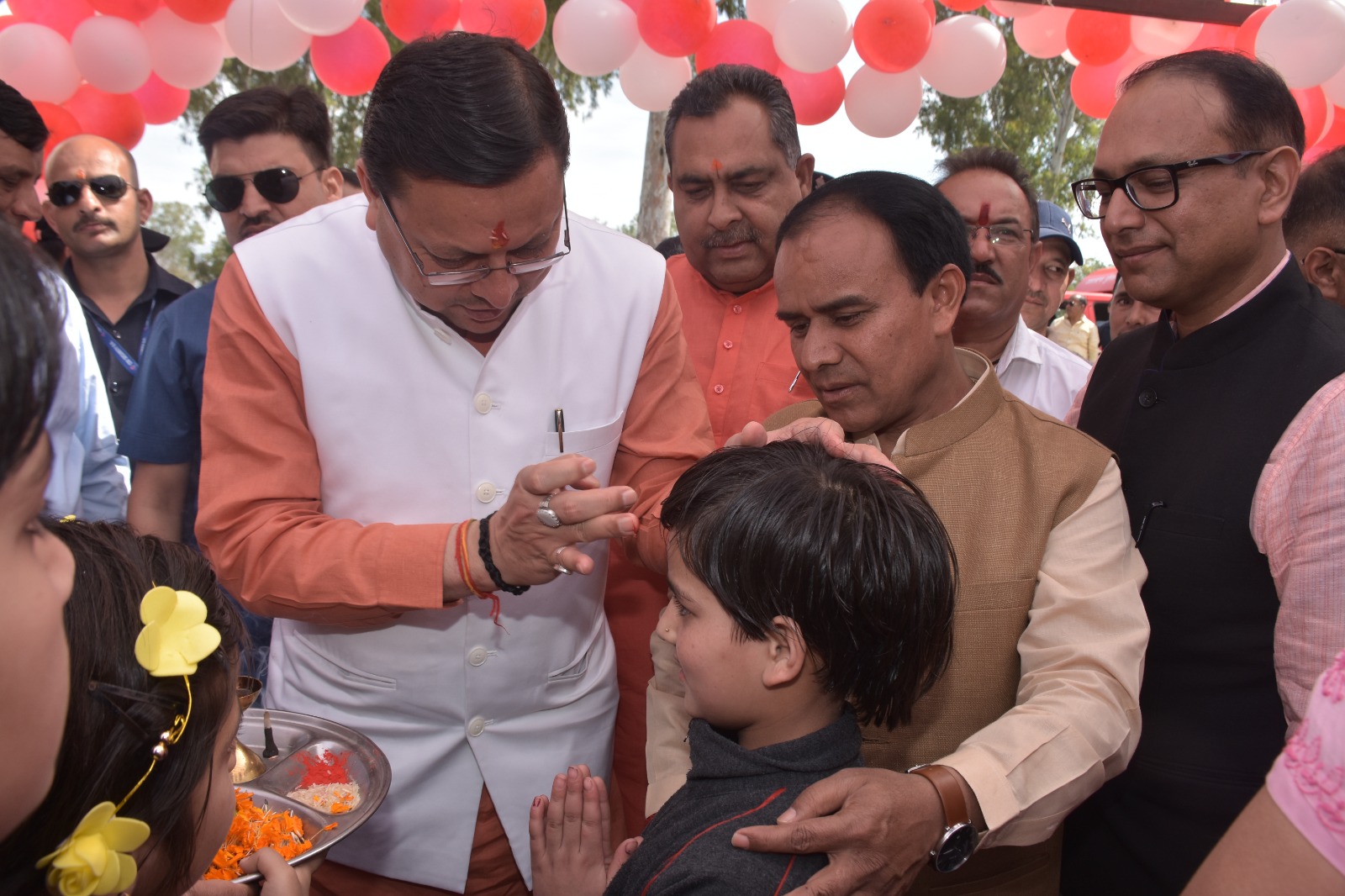 मुख्यमंत्री  धामी ने कहा कि समय के साथ शिक्षा में इनोवेशन बहुत जरूरी है। ज्ञान और शिक्षा सिर्फ किताबी नहीं हो सकते हैं। शिक्षा का मकसद व्यक्ति के हर आयाम का सन्तुलित विकास करना है