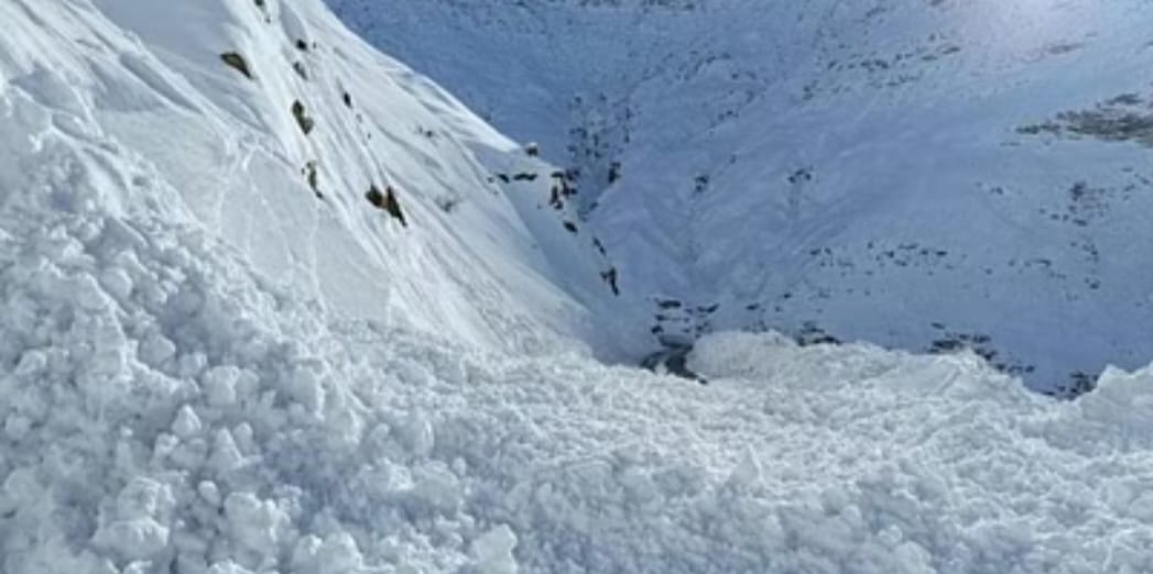 बड़ी ख़बर :  उत्तराखंड में अगले एक हफ्ते खराब रहेगा मौसम का मिजाज, तीन जिलों में एवलांच की   चेतावनी