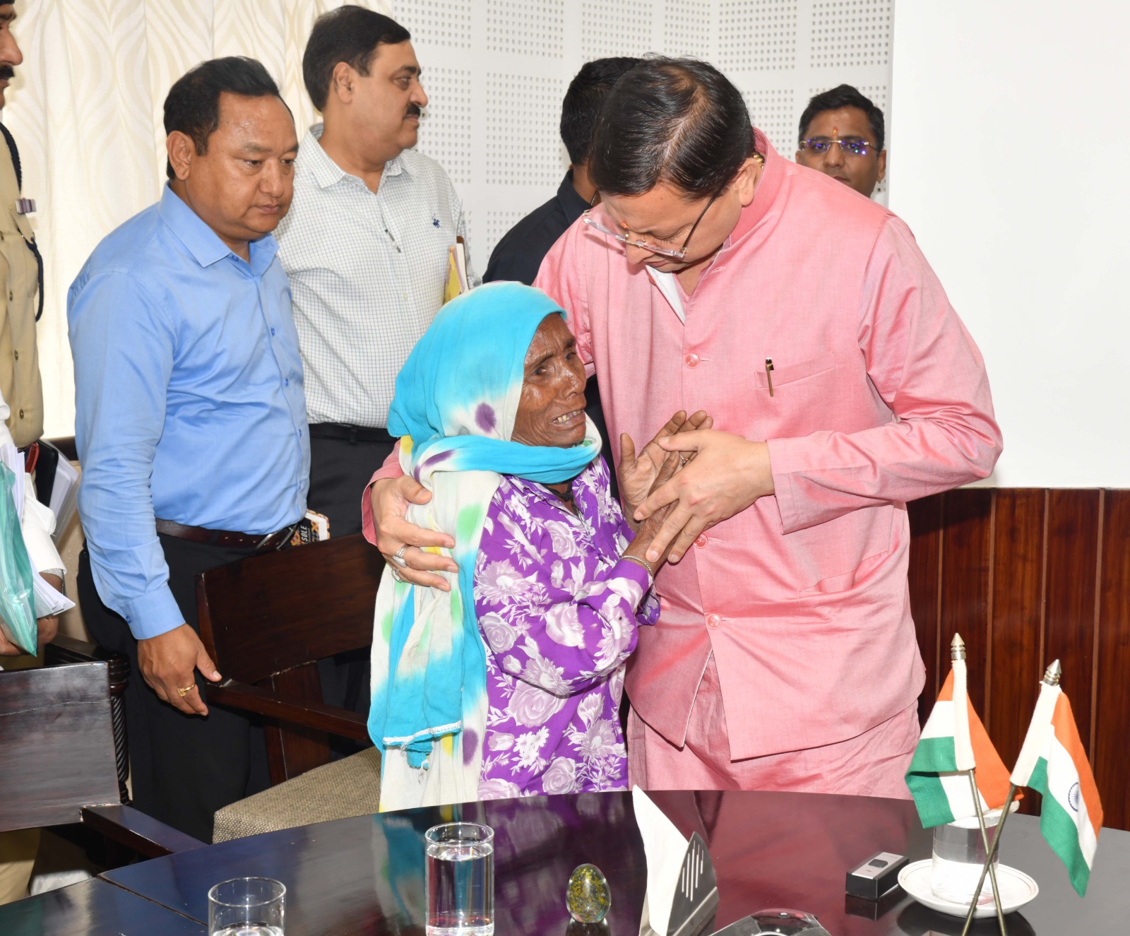 मुख्यमंत्री धामी ने हरिद्वार के ग्राम बेलडा निवासी पंकज पुत्र सुरेश की हत्या एवं अनुसूचित जाति के लोगों पर की जा रही पुलिस कार्यवाही की जांच 15 दिन के अन्दर किये जाने के निर्देश