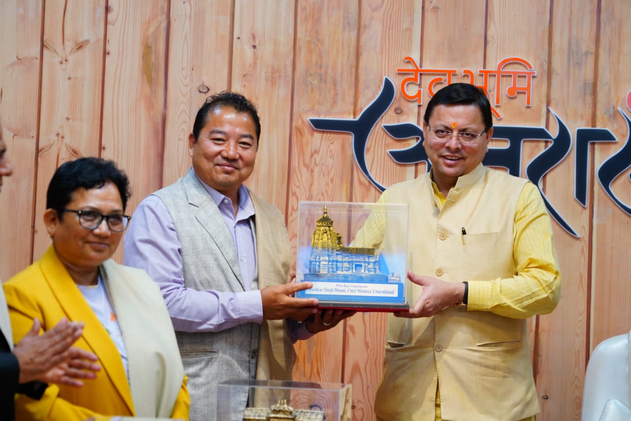 धामी सरकार की धार्मिक पर्यटन की योजनाओं से नेपाली प्रतिनिधिमंडल प्रभावित