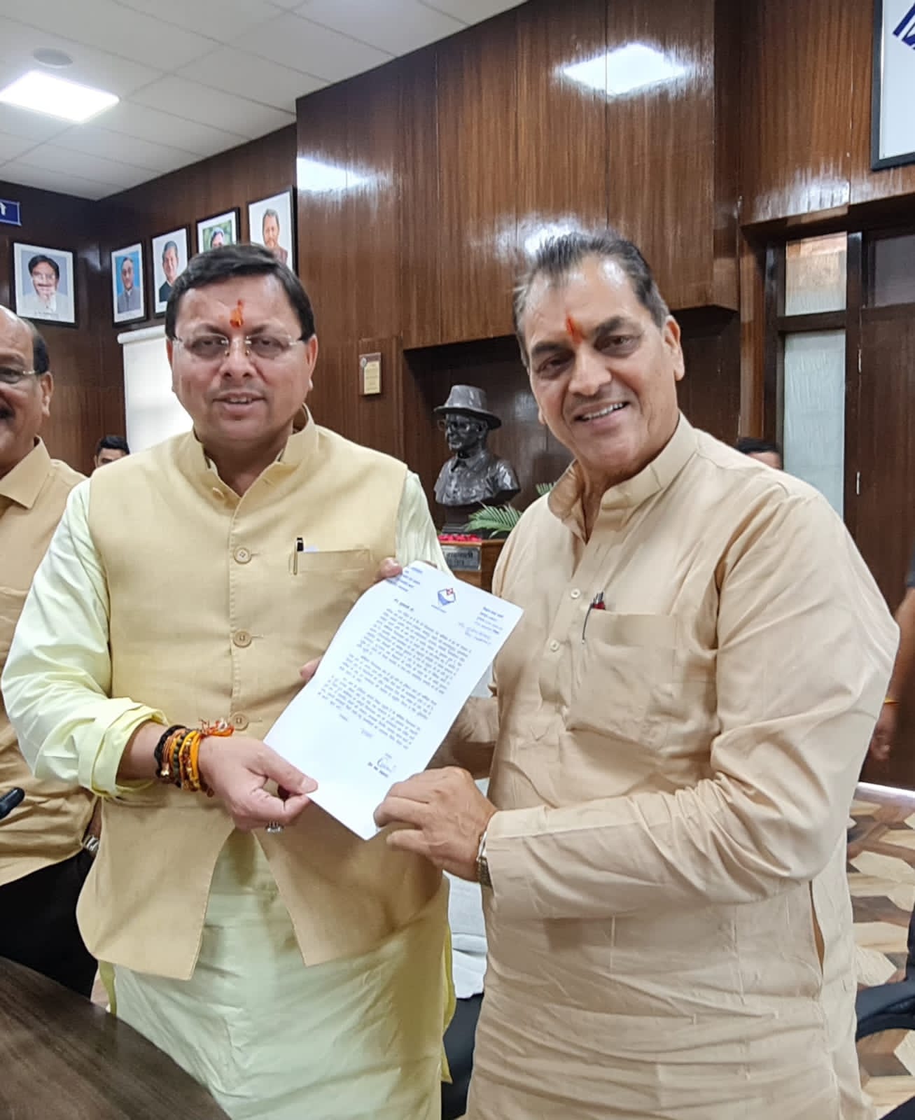 ऋषिकेश विधानसभा के जलमग्न हुए क्षेत्रों को आपदाग्रस्त क्षेत्र घोषित करने तथा प्रभावित लोगों को तत्काल आवश्यक वित्तीय सहायता प्रदान करने का आग्रह मंत्री अग्रवाल ने मुख्यमंत्री से किया