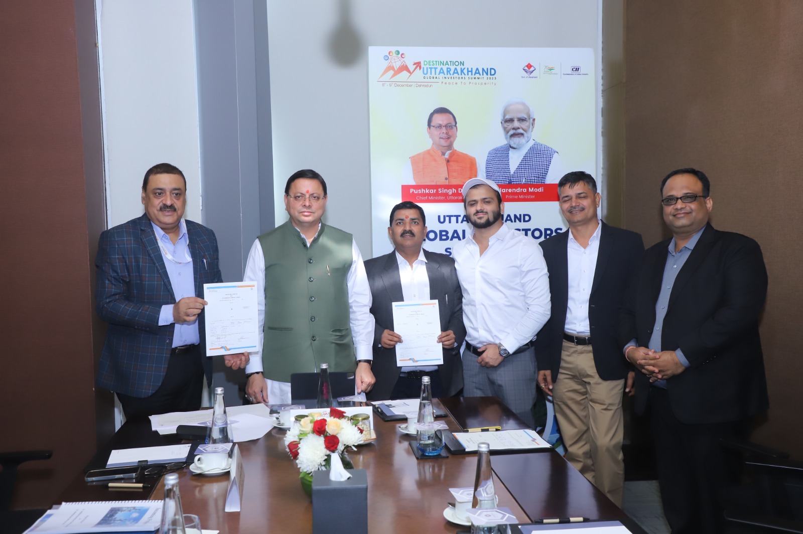 अहमदावाद में आयोजित रोड शो में मुख्यमंत्री पुष्कर सिंह धामी की उपस्थिति में 50 से अधिक उद्योग समूहों के साथ 20 हज़ार करोड़ के एमओयू किए गए