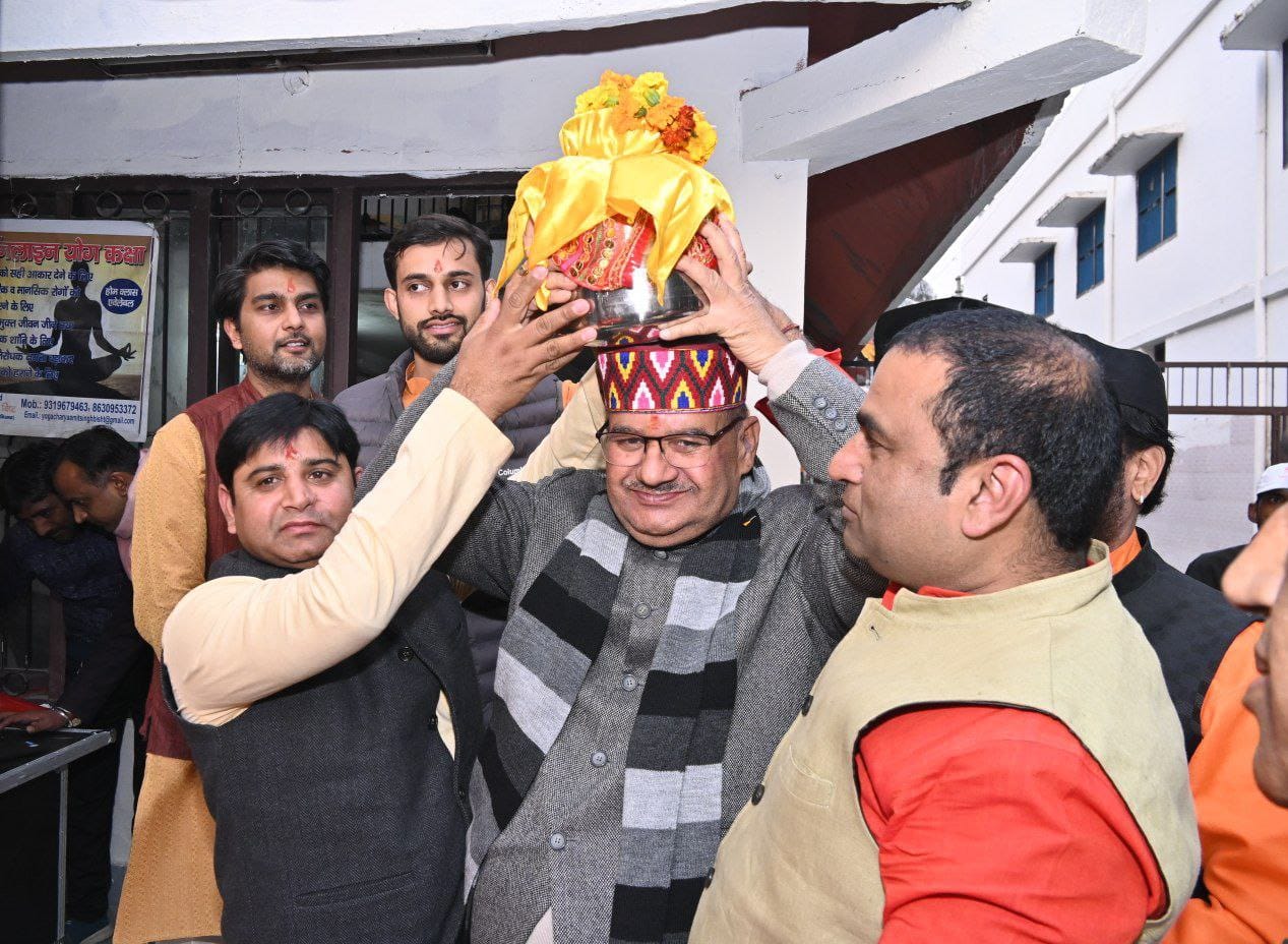 श्री राम जन्मभूमि अयोध्या पूजित अक्षय कलश का स्वागत एवं शोभा यात्रा कार्यक्रम में मंत्री गणेश जोशी ने प्रतिभाग किया