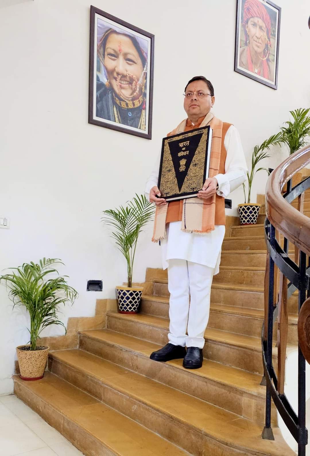 लिव इन रिलेशनशिप डिक्लेयरेशन जरूरी, रजिस्ट्रेशन न कराने पर 6 माह की सजा, लिव-इन में पैदा बच्चों को संपत्ति में मिलेगा अधिकार