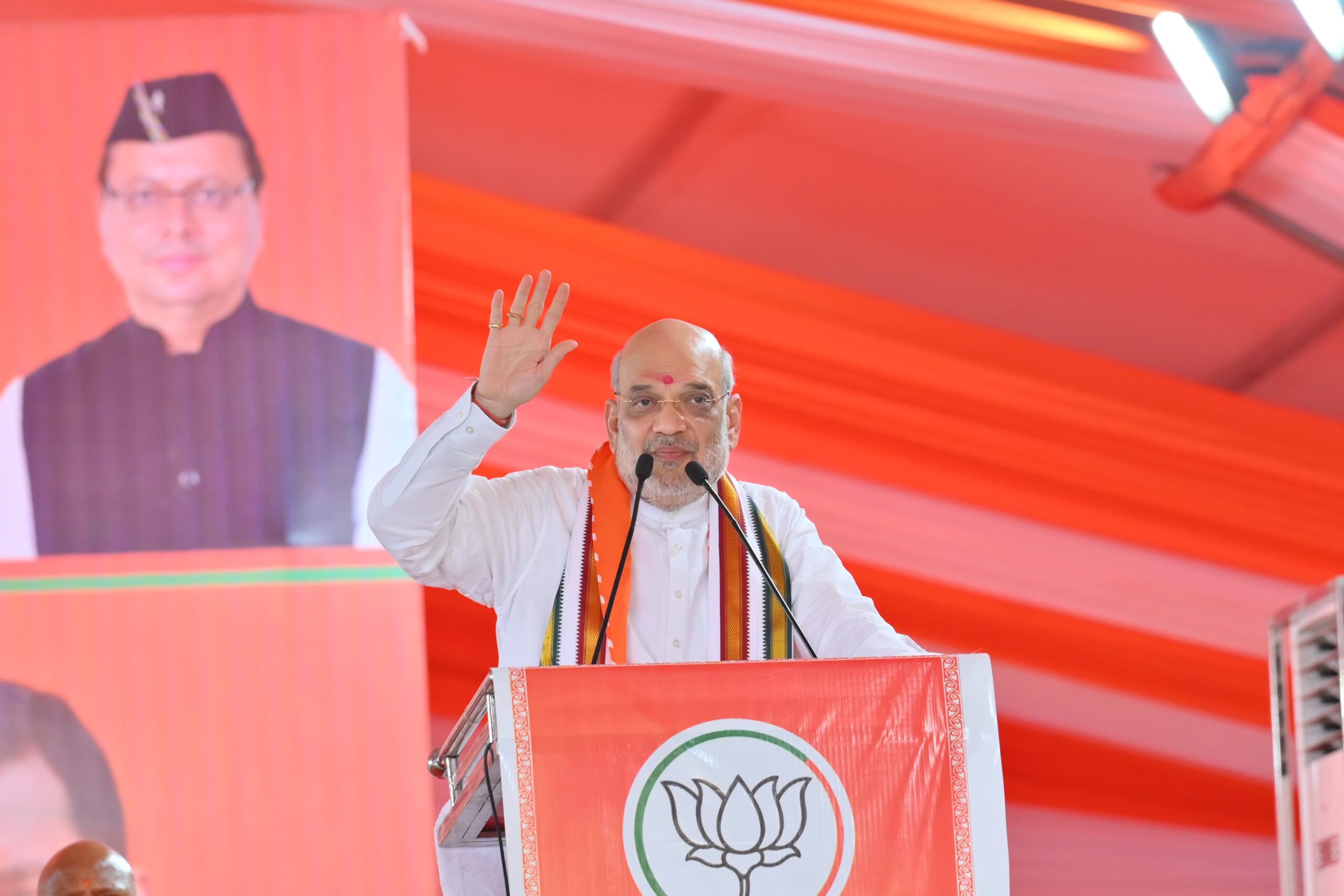 उत्तराखंड के युवाओं पर किसने गोली चलवाई, सब जानते हैं लेकिन उत्तराखंड को किसने बनाया। अटल जी ने बनाया और मोदी जी इसको संवारने का काम कर रहे हैं: अमित शाह