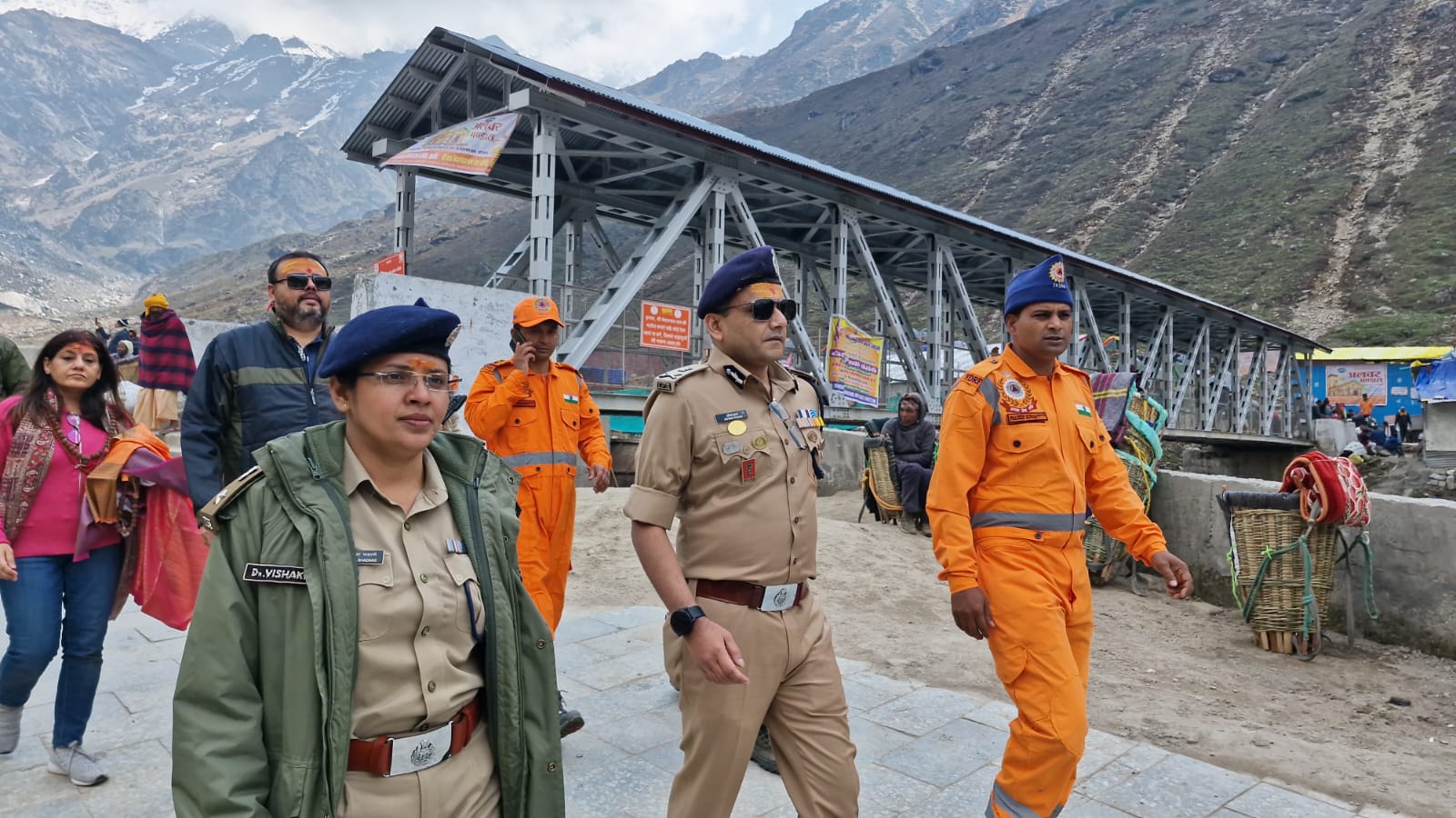 डीजीपी अभिनव कुमार ने केदारनाथ में सुरक्षा व्यवस्थाओं व यात्रा व्यवस्थाओं का जायजा लेकर दिए गए आवश्यक दिशा-निर्देश