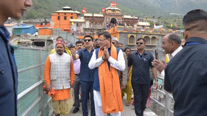 मुख्यमंत्री धामी ने जनवरी माह से ही चारधाम यात्रा के सुचारू संचालन हेतु बैठकों के साथ ही स्थलीय निरीक्षण आदि का दौर शुरू कर दिया था