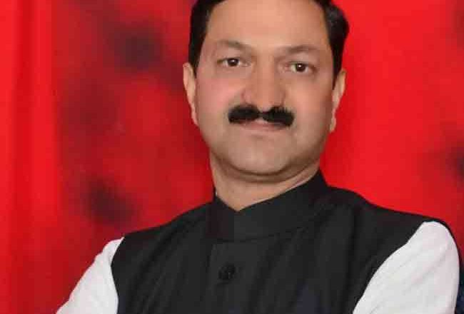 बीकेटीसी अध्यक्ष के रूप में अजेंद्र कुछ लोगों की आंखों की किरकिरी भले बने रहे हों। मगर उनके द्वारा ईमानदारी व निर्भीकता से लिए गए निर्णयों ने उन्हें आम जनता में एक कुशल प्रशासक के रूप में स्थापित किया है।   