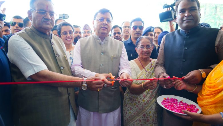 मुख्यमंत्री पुष्कर सिंह धामी ने रविवार को निकट छावनी परिषद कार्यालय, गढ़ीकैंट में आयोजित कार्यक्रम में प्रतिभाग करते हुए ₹ 12.51 करोड़ की लागत से निर्मित हरबंश कपूर मेमोरियल कम्युनिटी हॉल का लोकार्पण किया