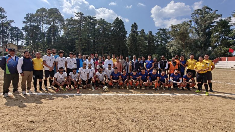 अनिल बलूनी ने इस शानदार आयोजन के लिए आयोजन समिति को हार्दिक बधाई दिया और सभी खिलाड़ियों को इस प्रतियोगिता के साथ-साथ जीवन की हर प्रतियोगिताओं के लिए शुभकामनाएं भी दी।