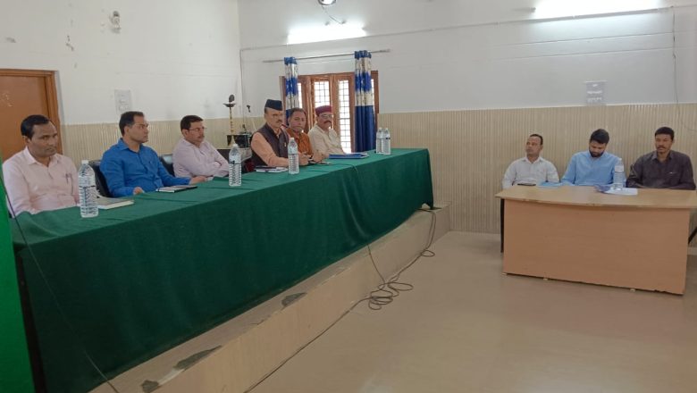 जौनसार बाबर में राशन संकट खत्म: डीएम सविन बंसल के निर्देश पर दो माह से बंद सस्ता गल्ला वितरण शुरू, प्रशासन ने विक्रेताओं को कराई जिम्मेदारी की याद।