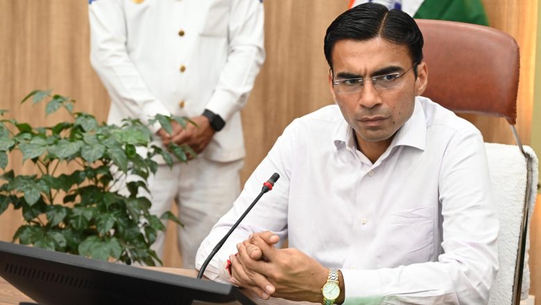 जिलाधिकारी ने सभी नागरिकों से अपील भी की है कि जल के मूल्य को समझते हुए जल संरक्षण में सहयोग करें  पानी को अनावश्यक बर्बाद न करें और न होने दें