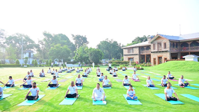 मुख्यमंत्री ने प्रदेशवासियों को योग को नियमित दिनचर्या का हिस्सा बनाने का आह्वान किया   