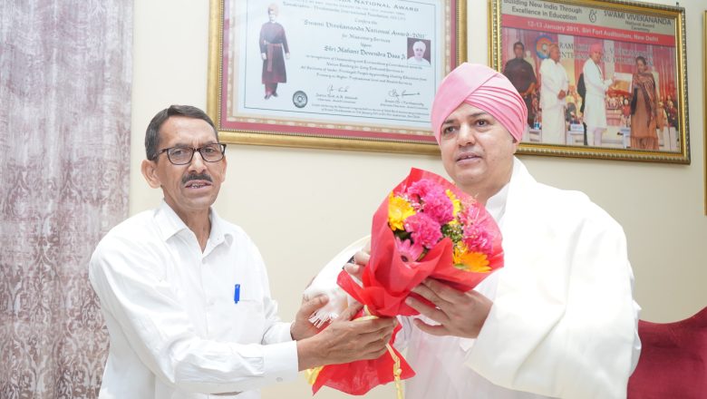 उत्तराखण्ड राज्य आंदोलनकारी सम्मान परिषद के उपाध्यक्ष ने श्री दरबार साहिब में टेका मत्था   