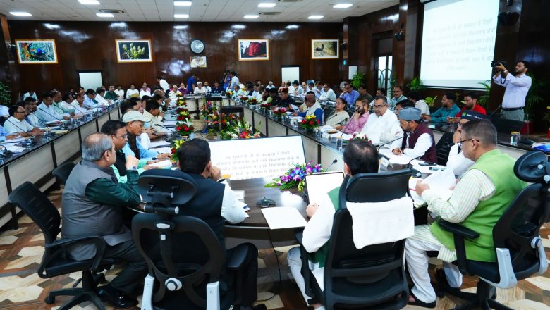 विधायकों द्वारा उठायी गई जन समस्याओं को गंभीरता से लें अधिकारी :मुख्यमंत्री धामी