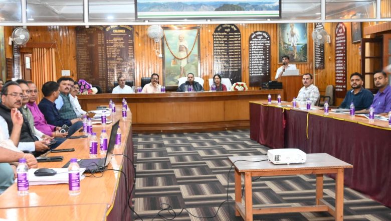 मसूरी में हुई बैठक में कैबिनेट मंत्री गणेश जोशी बोले– रोपवे परियोजना पर्यटन को नई दिशा देगी और स्थानीय विकास को गति प्रदान करेगी