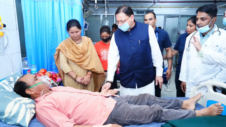 मुख्यमंत्री पुष्कर सिंह धामी का दून मेडिकल कॉलेज दौरा – भर्ती वरिष्ठ पत्रकार मोहन भुलानी का हालचाल जानकर शीघ्र स्वास्थ्य लाभ की कामना की