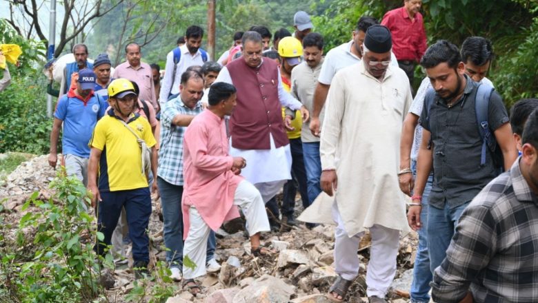 आपदा पीड़ितों के साथ मंत्री जोशी बने ढाल
