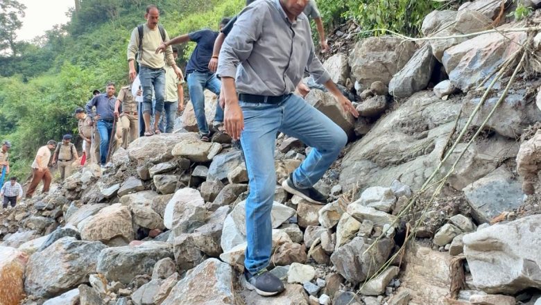 जिलाधिकारी ने विभागों से क्षति का जायजा लेते हुए निर्देश दिए  कि बजट का इंतजार न करें प्रभावित क्षेत्रों में तत्काल व्यवस्था बनाई जाए