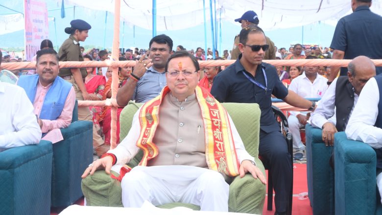 मुख्यमंत्री ने कहा कि शारदा कॉरिडोर परियोजना के कुछ क्षेत्र वन भूमि में आते हैं, जिनके भूमि हस्तांतरण की प्रक्रिया वन विभाग के साथ प्रगति पर है      