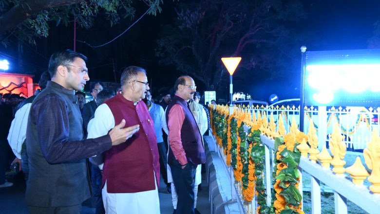 दिलाराम चौक, कुठालगेट और साई मंदिर जंक्शन के चौड़ीकरण व राउंडअबाउट निर्माण को गणेश जोशी ने स्थानीय नागरिकों की आवाजाही सुगम बनाने और पर्यटन संभावनाओं को बढ़ाने वाली ऐतिहासिक परियोजना कहा