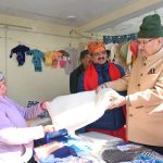 मंत्री गणेश जोशी ने माणा बाजार का भ्रमण किया, जहां उन्होंने स्थानीय लोगों, तीर्थयात्रियों एवं दुकानदारों से मुलाकात कर उनकी समस्याओं व सुझावों पर संवाद किया