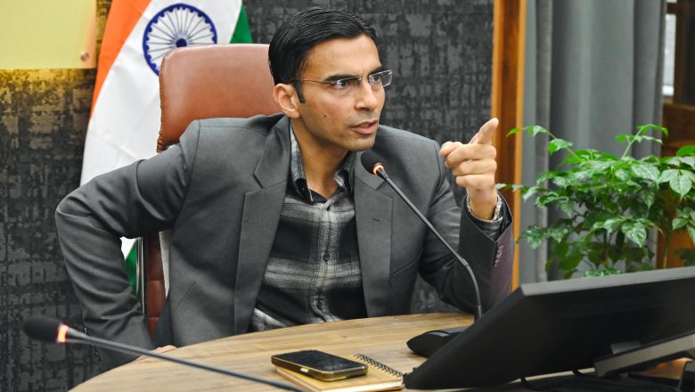 बढते ऋण धोखाधड़ी मामलों पर डीएम सख्त , हरहाल में होगी कार्यवाही