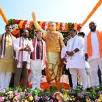 मुख्यमंत्री धामी ने आंध्रप्रदेश के अन्नामय्या जिले के मदनपल्ली में भारत रत्न, पूर्व प्रधानमंत्री श्री अटल बिहारी वाजपेयी जी की प्रतिमा का अनावरण कार्यक्रम में प्रतिभाग किया।