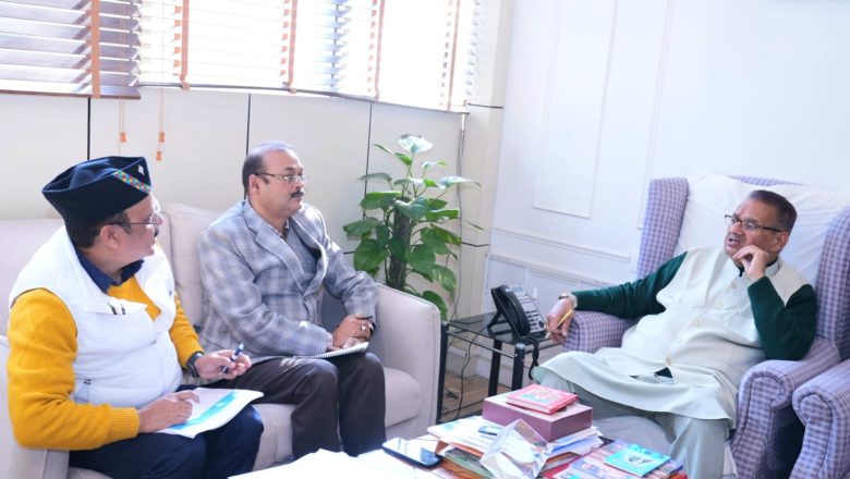 मंत्री गणेश जोशी ने भूमि मुआवजा वितरण से जुड़े लंबित प्रकरणों को प्राथमिकता के आधार पर शीघ्र निस्तारित करने के निर्देश दिए