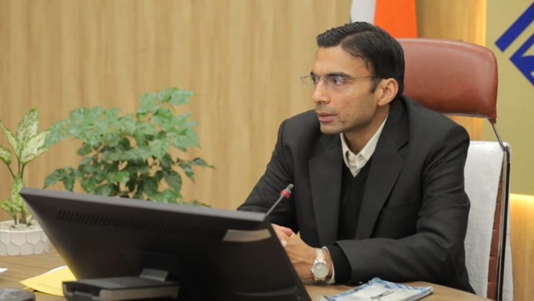 डीएम सविन बंसल ने कहा कि जनपद में असामाजिक तत्वों के विरुद्ध जीरो टॉलरेंस की नीति अपनाई जा रही है और नागरिकों की सुरक्षा से किसी प्रकार का समझौता नहीं किया जाएगा।