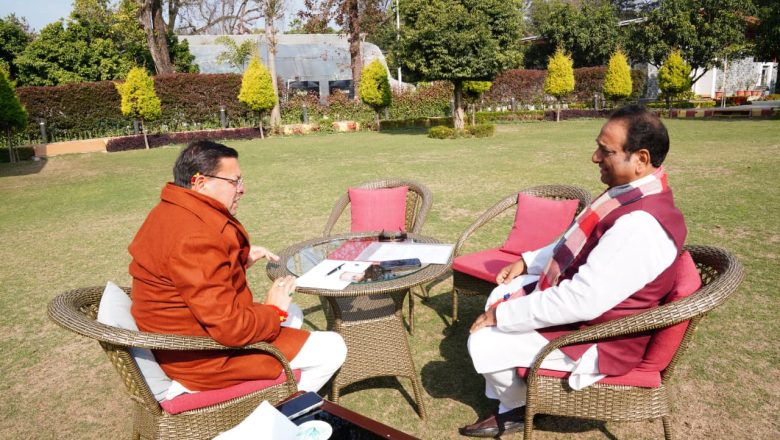 मुख्यमंत्री  धामी से मिले भाजपा नेता विनोद चमोली, धौलास की विवादित जमीन को लेकर उठाए सुरक्षा से जुड़े गंभीर सवाल