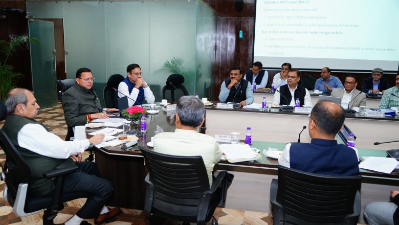मुख्यमंत्री धामी ने अधिकारियों को यह भी निर्देश दिये कि सभी परियोजनाओं में गुणवत्ता, पारदर्शिता और समयबद्धता का विशेष ध्यान रखा जाए